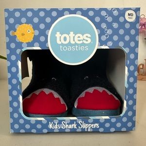 Totes Toasties Kids Shark Slippers
